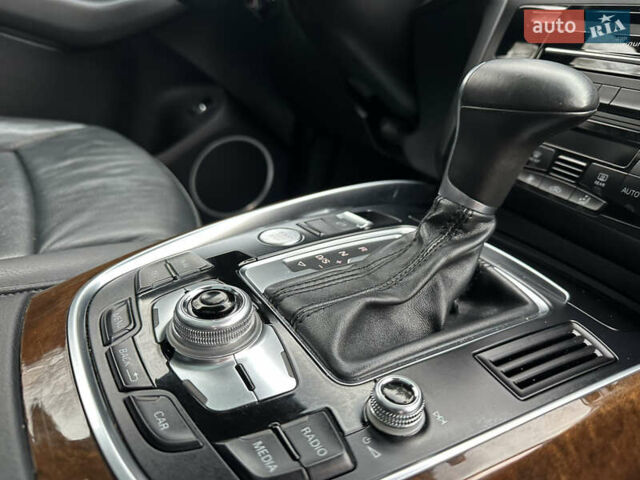 Красный Ауди Ку 5, объемом двигателя 2 л и пробегом 190 тыс. км за 15900 $, фото 67 на Automoto.ua