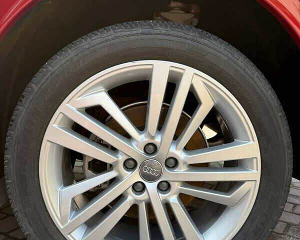 Красный Ауди Ку 5, объемом двигателя 1.98 л и пробегом 30 тыс. км за 31000 $, фото 16 на Automoto.ua