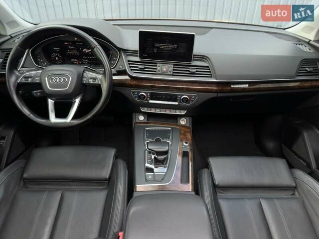 Красный Ауди Ку 5, объемом двигателя 1.98 л и пробегом 185 тыс. км за 25500 $, фото 21 на Automoto.ua