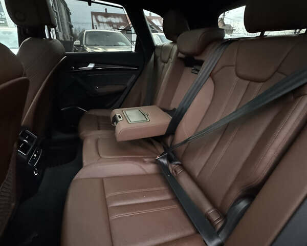 Красный Ауди Ку 5, объемом двигателя 2 л и пробегом 233 тыс. км за 20999 $, фото 25 на Automoto.ua