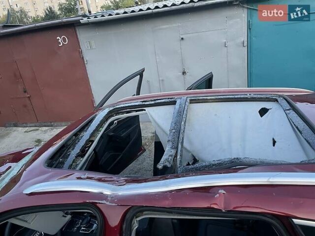 Червоний Ауді Ку 5, об'ємом двигуна 1.98 л та пробігом 93 тис. км за 13000 $, фото 11 на Automoto.ua