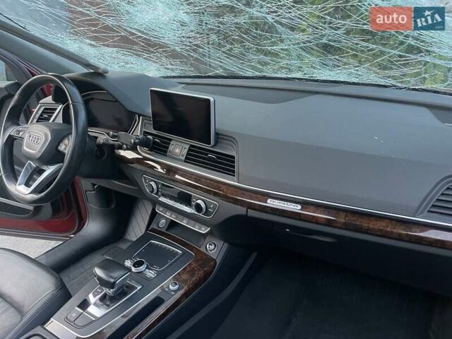 Червоний Ауді Ку 5, об'ємом двигуна 1.98 л та пробігом 93 тис. км за 13000 $, фото 12 на Automoto.ua