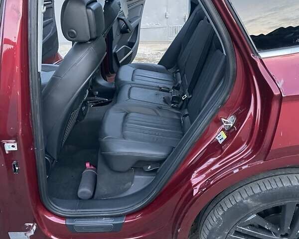 Червоний Ауді Ку 5, об'ємом двигуна 1.98 л та пробігом 93 тис. км за 13000 $, фото 5 на Automoto.ua