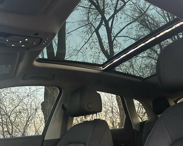 Красный Ауди Ку 5, объемом двигателя 1.98 л и пробегом 154 тыс. км за 23700 $, фото 49 на Automoto.ua