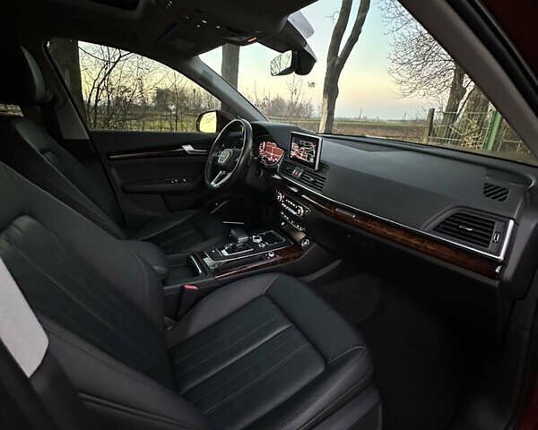 Красный Ауди Ку 5, объемом двигателя 1.98 л и пробегом 154 тыс. км за 23700 $, фото 58 на Automoto.ua