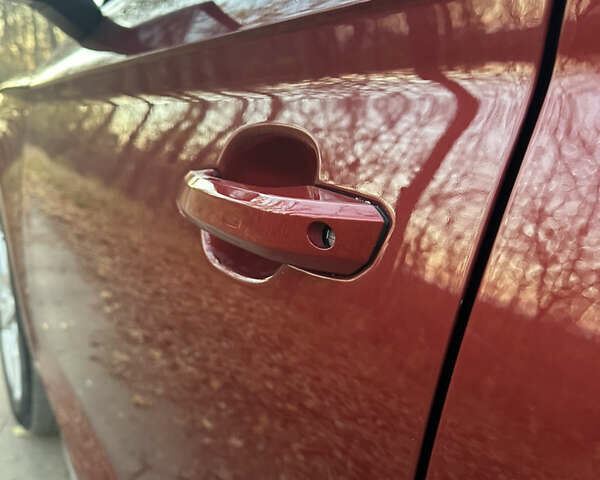 Красный Ауди Ку 5, объемом двигателя 1.98 л и пробегом 154 тыс. км за 23700 $, фото 62 на Automoto.ua