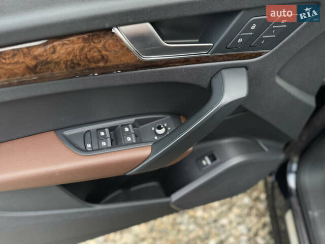 Красный Ауди Ку 5, объемом двигателя 2 л и пробегом 233 тыс. км за 20999 $, фото 18 на Automoto.ua