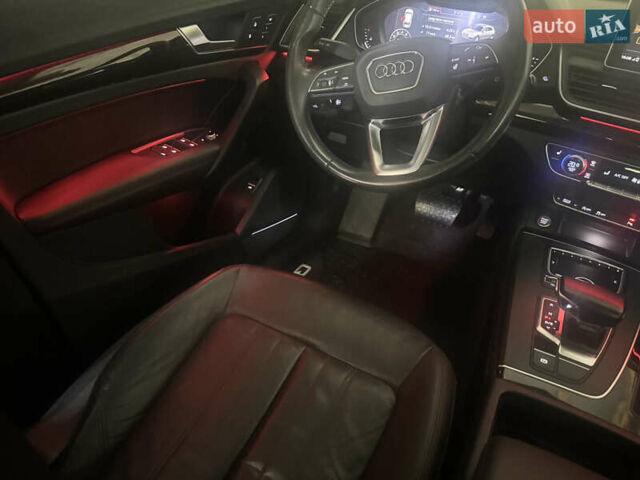 Красный Ауди Ку 5, объемом двигателя 1.98 л и пробегом 124 тыс. км за 27950 $, фото 67 на Automoto.ua