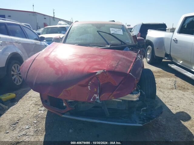 Красный Ауди Ку 5, объемом двигателя 2 л и пробегом 157 тыс. км за 12500 $, фото 1 на Automoto.ua