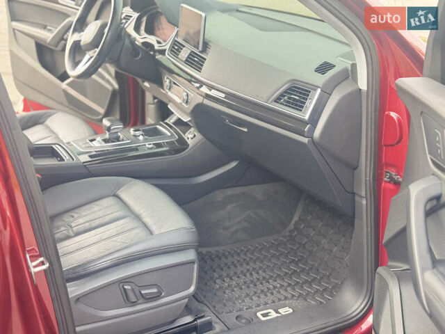 Красный Ауди Ку 5, объемом двигателя 1.98 л и пробегом 124 тыс. км за 27950 $, фото 12 на Automoto.ua