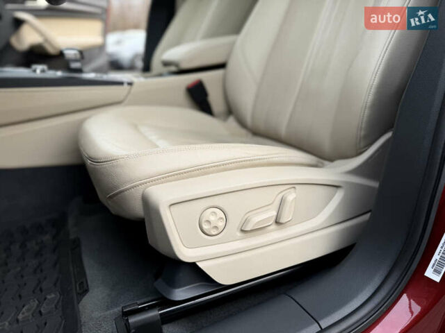 Червоний Ауді Ку 5, об'ємом двигуна 1.98 л та пробігом 51 тис. км за 28900 $, фото 27 на Automoto.ua