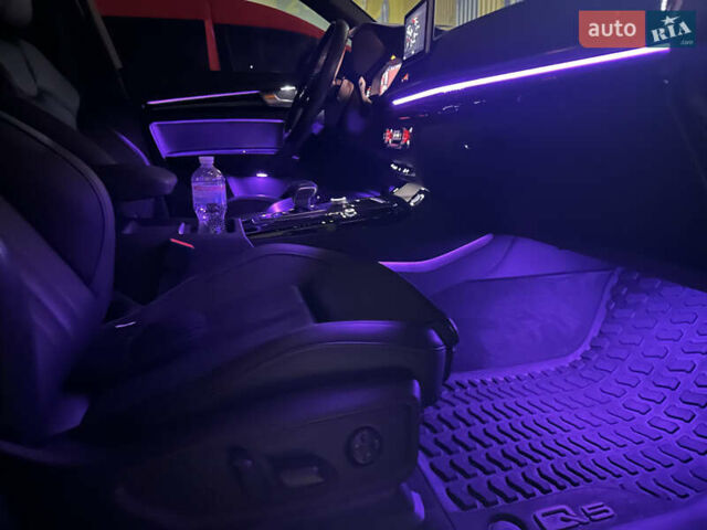 Красный Ауди Ку 5, объемом двигателя 0 л и пробегом 109 тыс. км за 31999 $, фото 100 на Automoto.ua