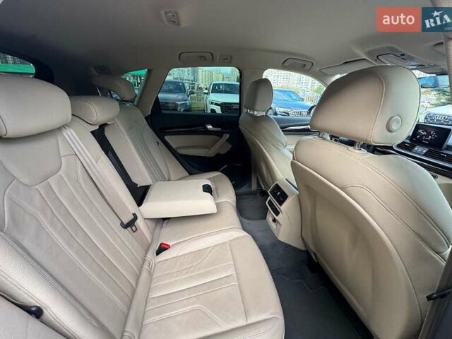 Ауди Ку 5 2019 в Киеве на Automoto.ua Красный Ауди Ку 5, объемом двигателя 2 л и пробегом 92 тыс. км за 39900 $, фото 60 на Automoto.ua