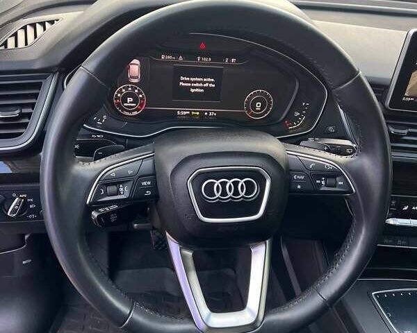 Красный Ауди Ку 5, объемом двигателя 2 л и пробегом 199 тыс. км за 23900 $, фото 4 на Automoto.ua