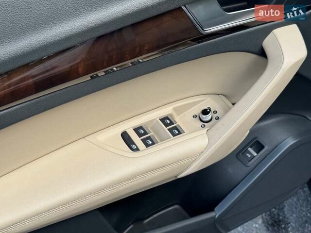 Ауди Ку 5 2019 в Киеве на Automoto.ua Красный Ауди Ку 5, объемом двигателя 2 л и пробегом 92 тыс. км за 39900 $, фото 23 на Automoto.ua