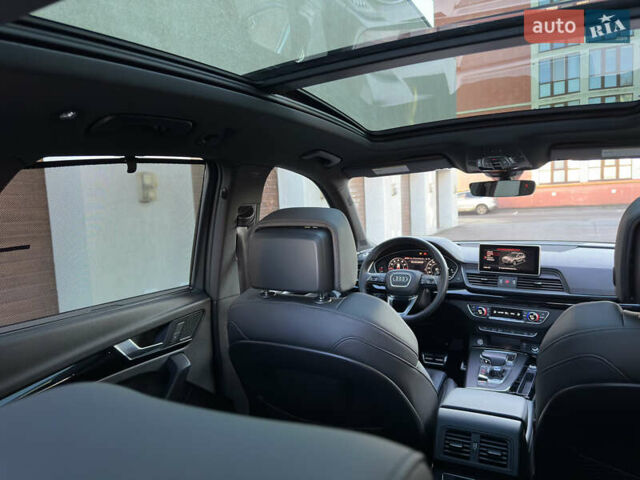 Красный Ауди Ку 5, объемом двигателя 0 л и пробегом 109 тыс. км за 31999 $, фото 53 на Automoto.ua