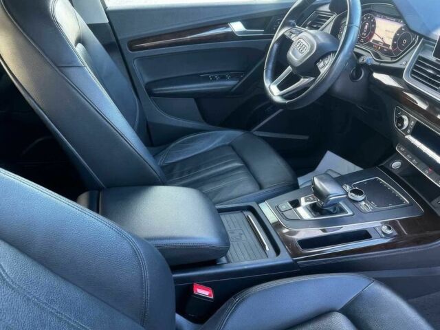 Красный Ауди Ку 5, объемом двигателя 2 л и пробегом 42 тыс. км за 16000 $, фото 8 на Automoto.ua