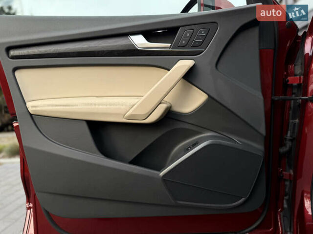 Червоний Ауді Ку 5, об'ємом двигуна 1.98 л та пробігом 51 тис. км за 28900 $, фото 23 на Automoto.ua