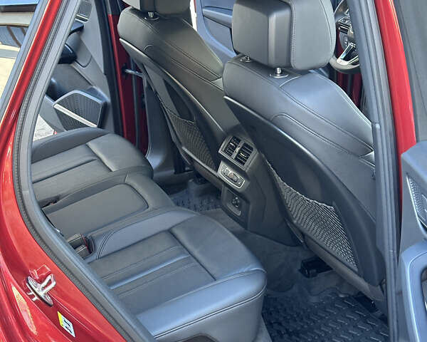 Красный Ауди Ку 5, объемом двигателя 0 л и пробегом 109 тыс. км за 31999 $, фото 44 на Automoto.ua