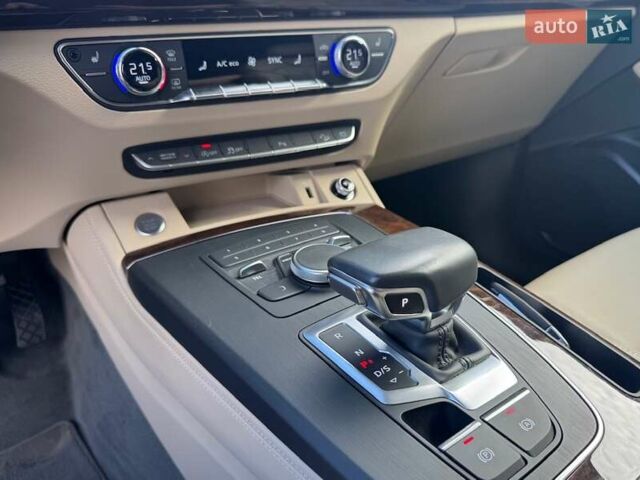 Ауди Ку 5 2019 в Киеве на Automoto.ua Красный Ауди Ку 5, объемом двигателя 2 л и пробегом 92 тыс. км за 39900 $, фото 39 на Automoto.ua