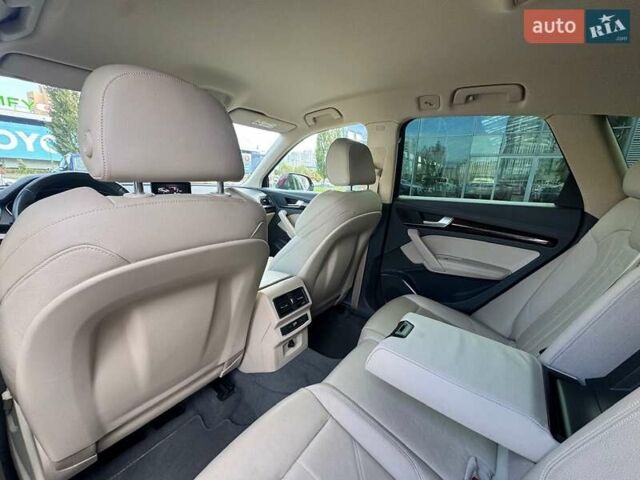 Ауди Ку 5 2019 в Киеве на Automoto.ua Красный Ауди Ку 5, объемом двигателя 2 л и пробегом 92 тыс. км за 39900 $, фото 58 на Automoto.ua