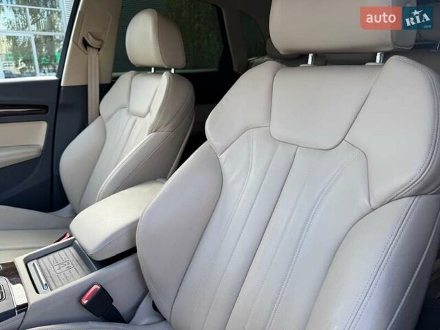 Ауди Ку 5 2019 в Киеве на Automoto.ua Красный Ауди Ку 5, объемом двигателя 2 л и пробегом 92 тыс. км за 39900 $, фото 24 на Automoto.ua