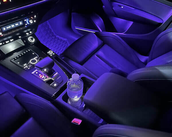 Красный Ауди Ку 5, объемом двигателя 0 л и пробегом 109 тыс. км за 31999 $, фото 95 на Automoto.ua