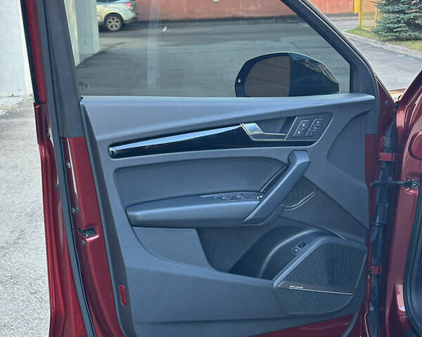 Красный Ауди Ку 5, объемом двигателя 0 л и пробегом 109 тыс. км за 31999 $, фото 36 на Automoto.ua