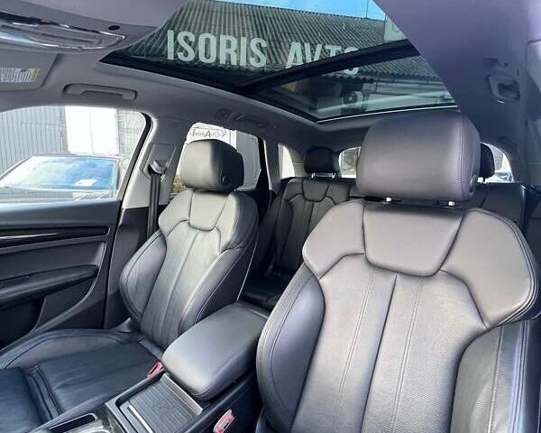 Красный Ауди Ку 5, объемом двигателя 2 л и пробегом 199 тыс. км за 23900 $, фото 25 на Automoto.ua