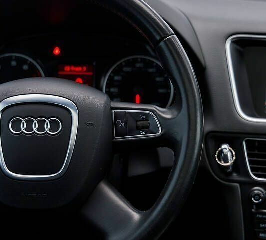 Ауди Ку 5, объемом двигателя 2 л и пробегом 276 тыс. км за 13350 $, фото 8 на Automoto.ua
