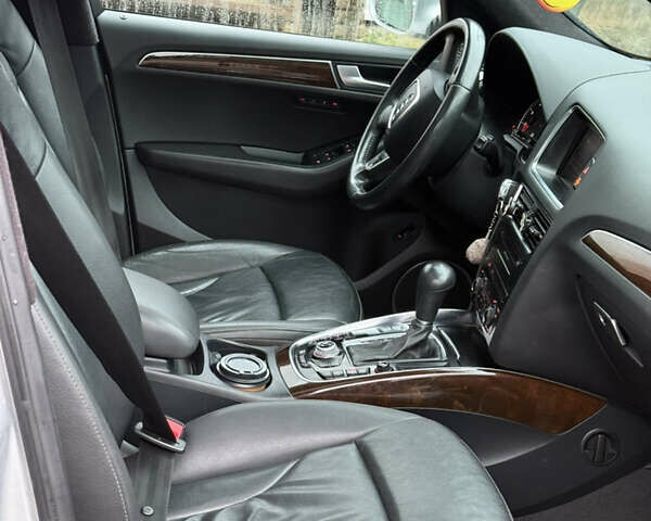 Ауді Ку 5, об'ємом двигуна 2 л та пробігом 216 тис. км за 11500 $, фото 10 на Automoto.ua