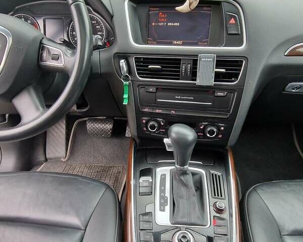 Ауди Ку 5, объемом двигателя 1.98 л и пробегом 243 тыс. км за 12500 $, фото 24 на Automoto.ua