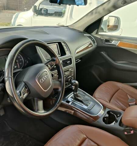 Ауди Ку 5, объемом двигателя 3.2 л и пробегом 202 тыс. км за 11500 $, фото 7 на Automoto.ua