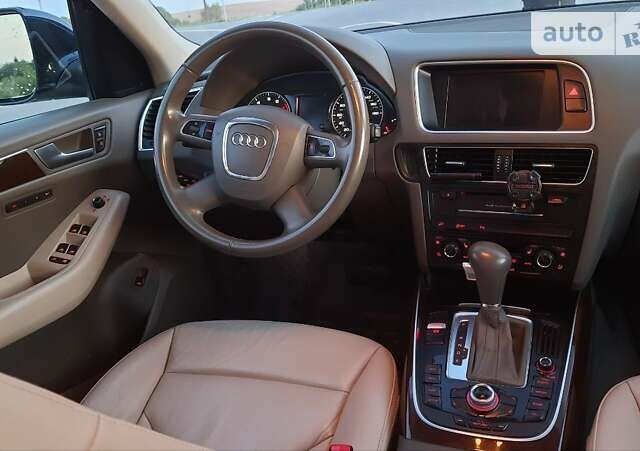 Ауди Ку 5, объемом двигателя 1.98 л и пробегом 131 тыс. км за 14800 $, фото 16 на Automoto.ua