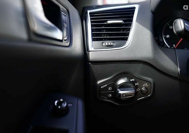 Ауді Ку 5, об'ємом двигуна 2 л та пробігом 178 тис. км за 18000 $, фото 25 на Automoto.ua