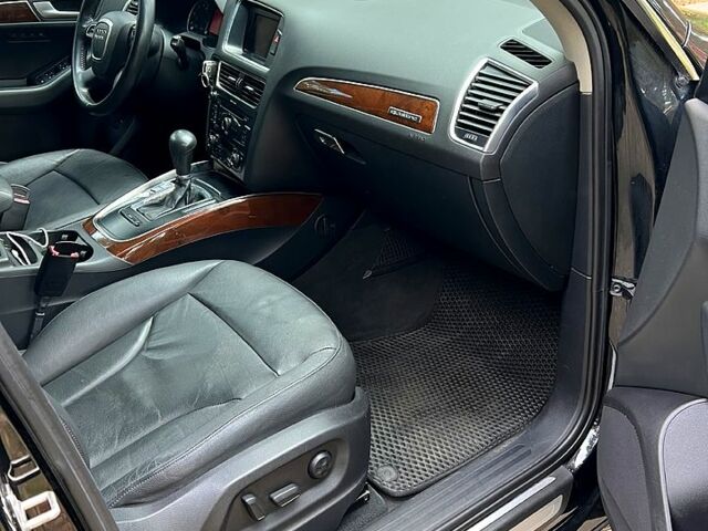 Ауді Ку 5, об'ємом двигуна 2 л та пробігом 275 тис. км за 13000 $, фото 4 на Automoto.ua