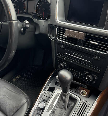Ауди Ку 5, объемом двигателя 0 л и пробегом 205 тыс. км за 15100 $, фото 14 на Automoto.ua