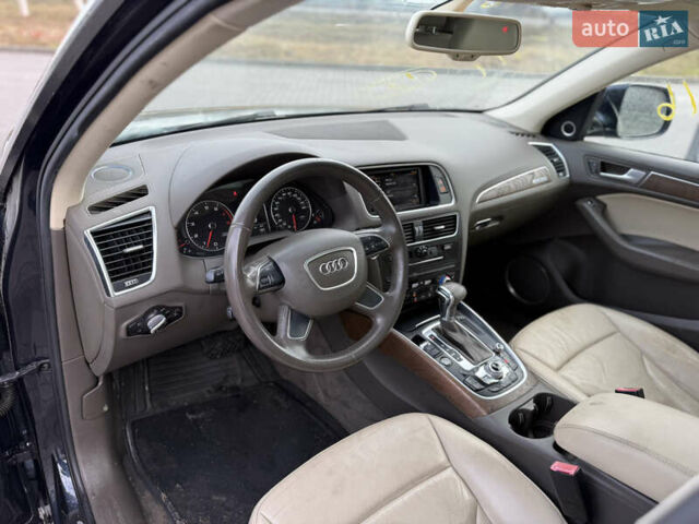 Ауді Ку 5, об'ємом двигуна 2 л та пробігом 216 тис. км за 10900 $, фото 14 на Automoto.ua