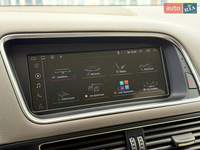 Ауди Ку 5, объемом двигателя 2 л и пробегом 275 тыс. км за 16000 $, фото 25 на Automoto.ua