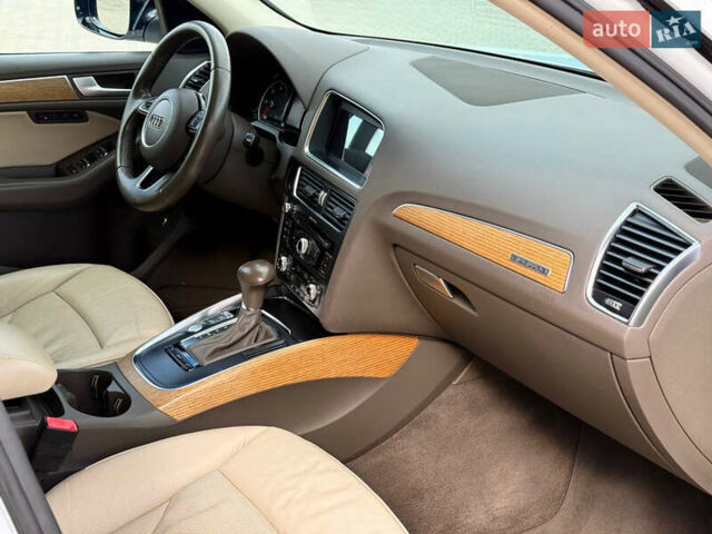 Ауди Ку 5, объемом двигателя 2 л и пробегом 275 тыс. км за 16000 $, фото 21 на Automoto.ua