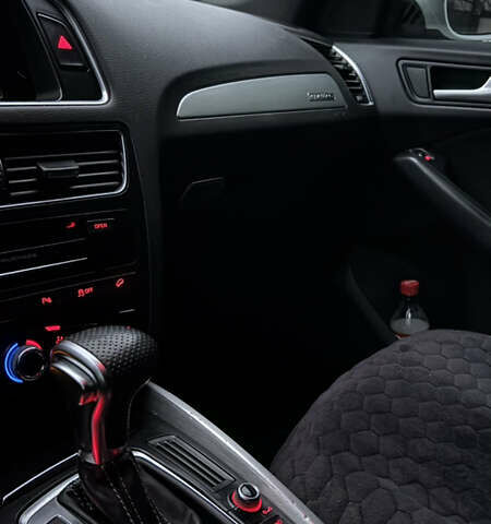 Ауди Ку 5, объемом двигателя 1.97 л и пробегом 337 тыс. км за 18500 $, фото 27 на Automoto.ua