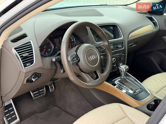 Ауди Ку 5, объемом двигателя 2 л и пробегом 275 тыс. км за 16000 $, фото 13 на Automoto.ua