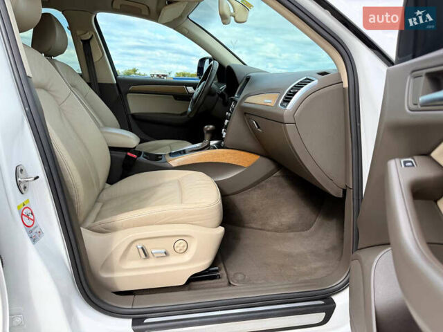 Ауди Ку 5, объемом двигателя 2 л и пробегом 275 тыс. км за 16000 $, фото 22 на Automoto.ua