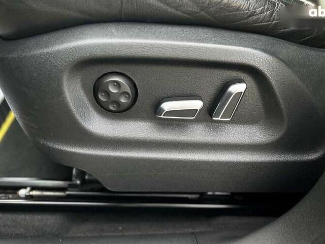 Ауди Ку 5, объемом двигателя 3 л и пробегом 242 тыс. км за 14700 $, фото 11 на Automoto.ua