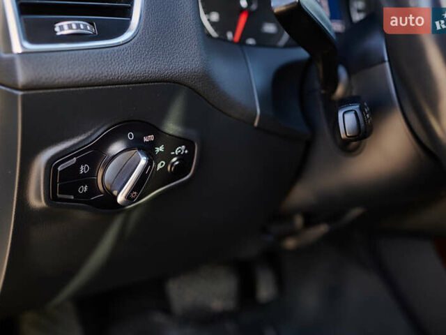 Ауди Ку 5, объемом двигателя 2 л и пробегом 240 тыс. км за 12300 $, фото 14 на Automoto.ua