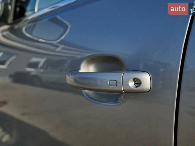 Ауди Ку 5, объемом двигателя 2 л и пробегом 240 тыс. км за 12300 $, фото 7 на Automoto.ua