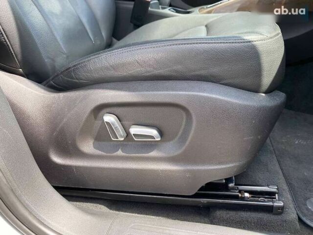 Ауди Ку 5, объемом двигателя 2 л и пробегом 199 тыс. км за 13500 $, фото 26 на Automoto.ua