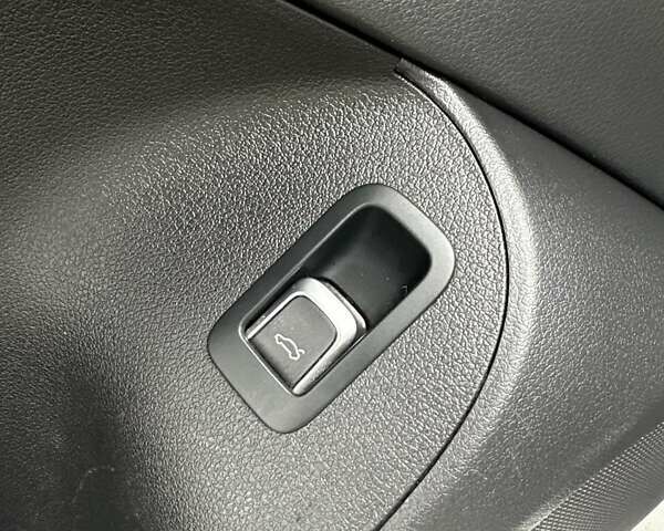 Ауди Ку 5, объемом двигателя 2 л и пробегом 187 тыс. км за 15100 $, фото 37 на Automoto.ua