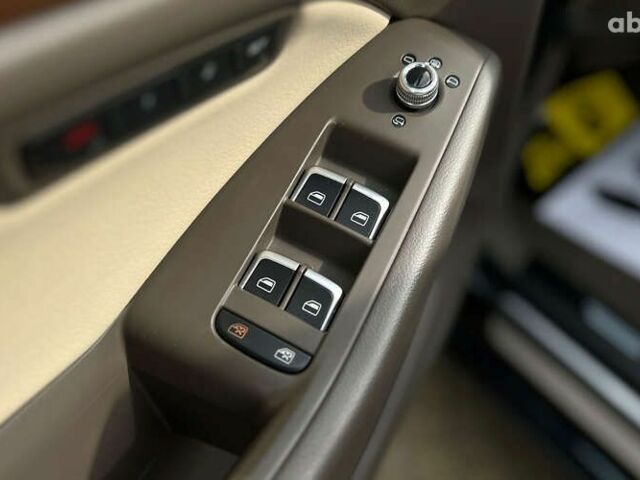 Ауді Ку 5, об'ємом двигуна 3 л та пробігом 155 тис. км за 18800 $, фото 16 на Automoto.ua