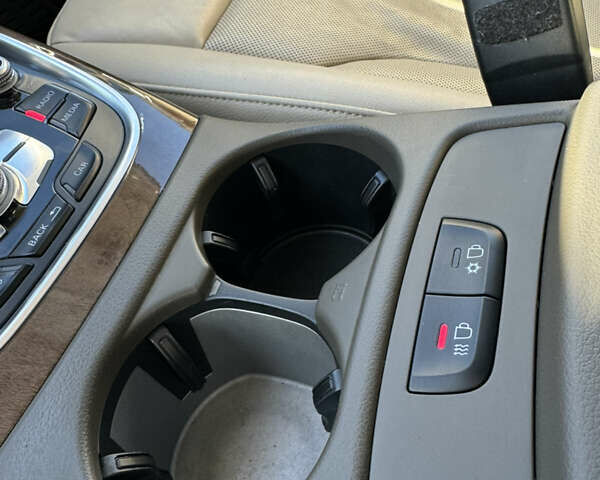Ауди Ку 5, объемом двигателя 3 л и пробегом 182 тыс. км за 16200 $, фото 9 на Automoto.ua